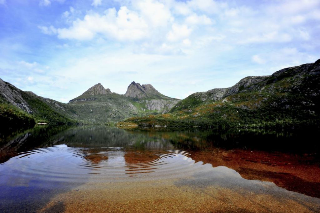 Cradle Mountain across Dove Lake | Park Trek Cradle Mountain across Dove Lake