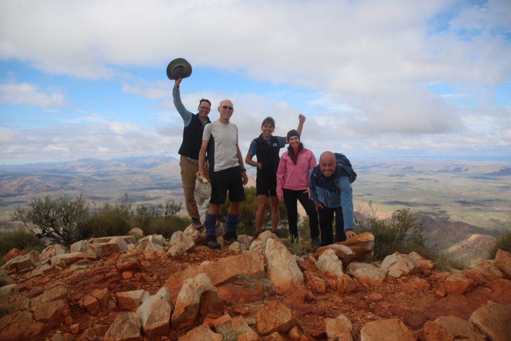 Larapinta summit sonder | Park Trek